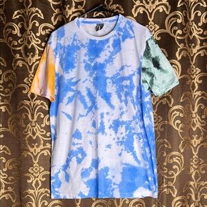 ASOS Blue and Yellow Tie-Dye Men's Tee Size M